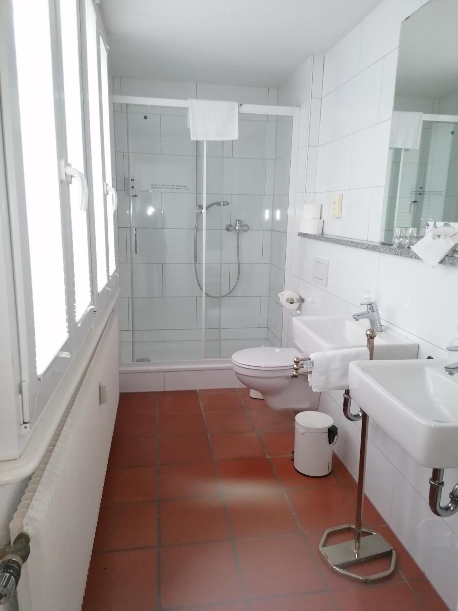 Pensionsieben Das Andere Hotel Леррах Номер фото