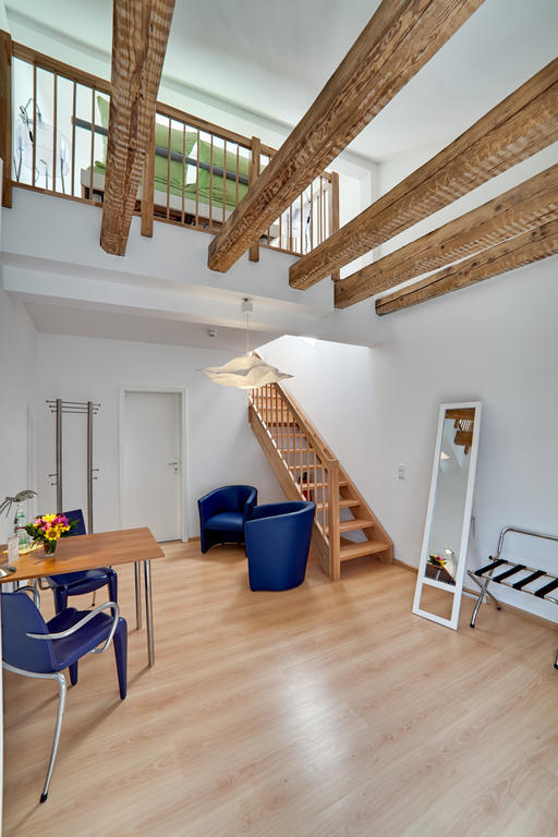 Pensionsieben Das Andere Hotel Леррах Номер фото